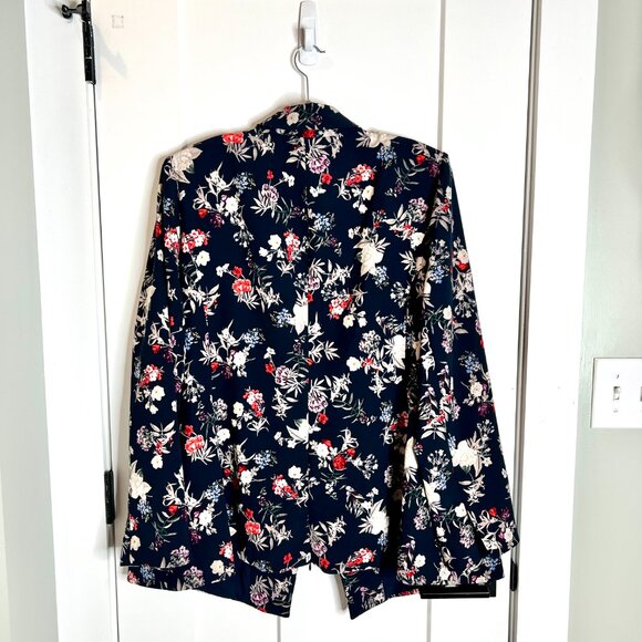 Lane Bryant The Bryant Blazer Navy Dark Florals One-Button Blazer Plus Size 26 - Picture 6 of 6